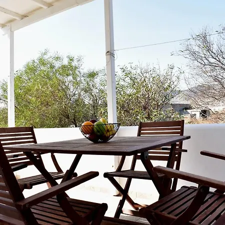 Parodise بوسي لِفاذي